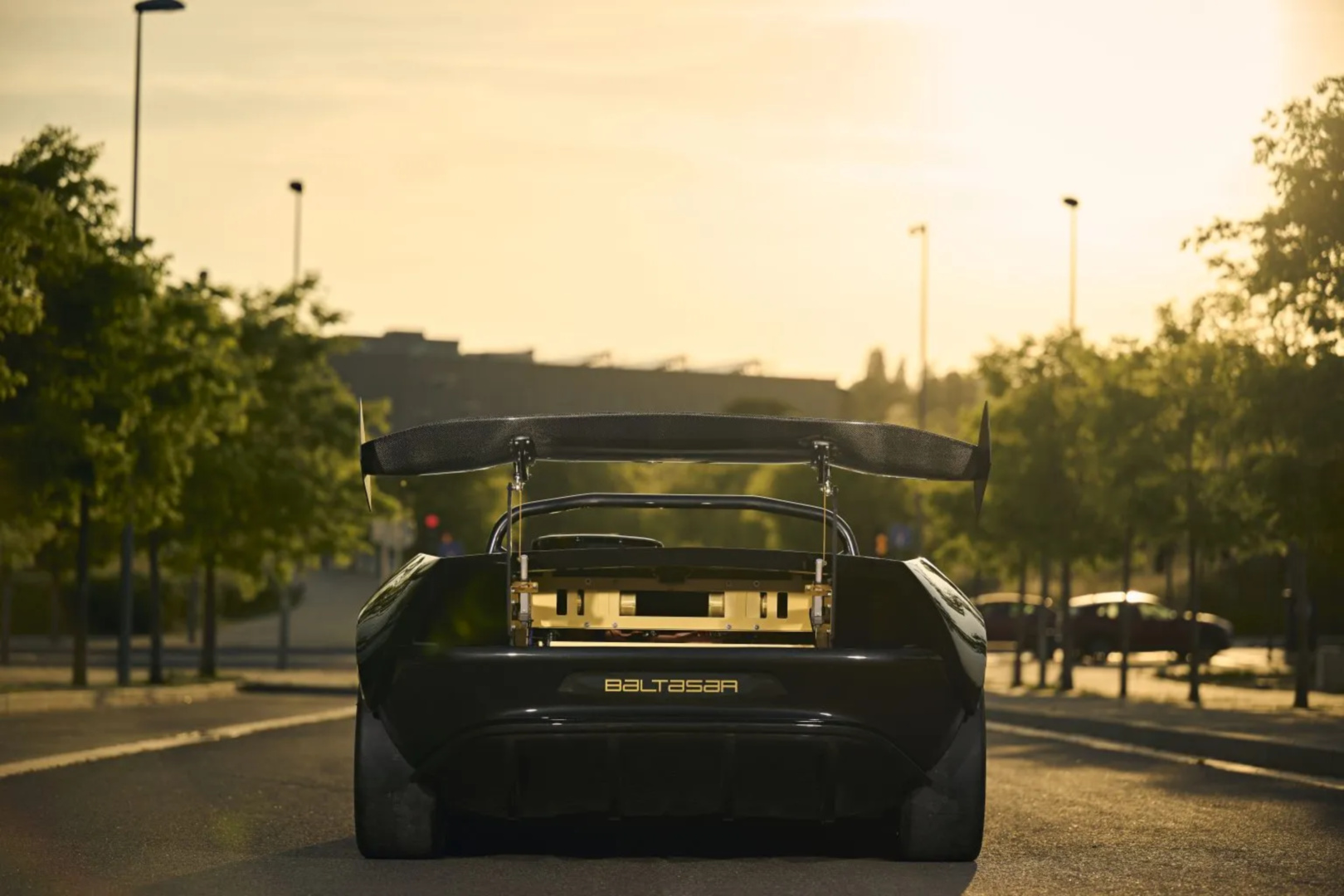 SMALL_BALTASAR-REVOLT-R-CONCEPT-4-REAR-FAR-1536x1024